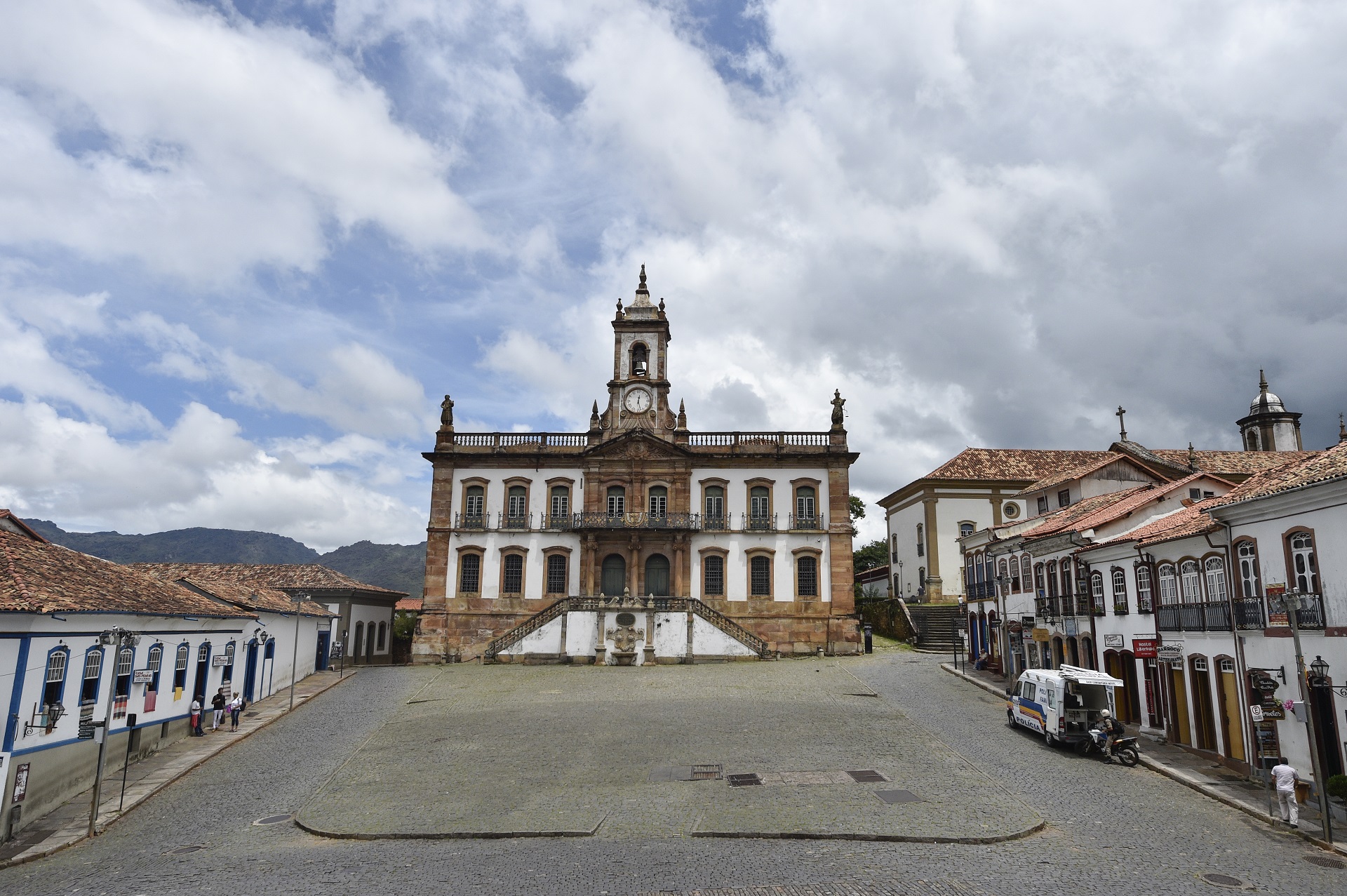 Praça Tiradentes Ouro Preto Foto Pedro Vilela