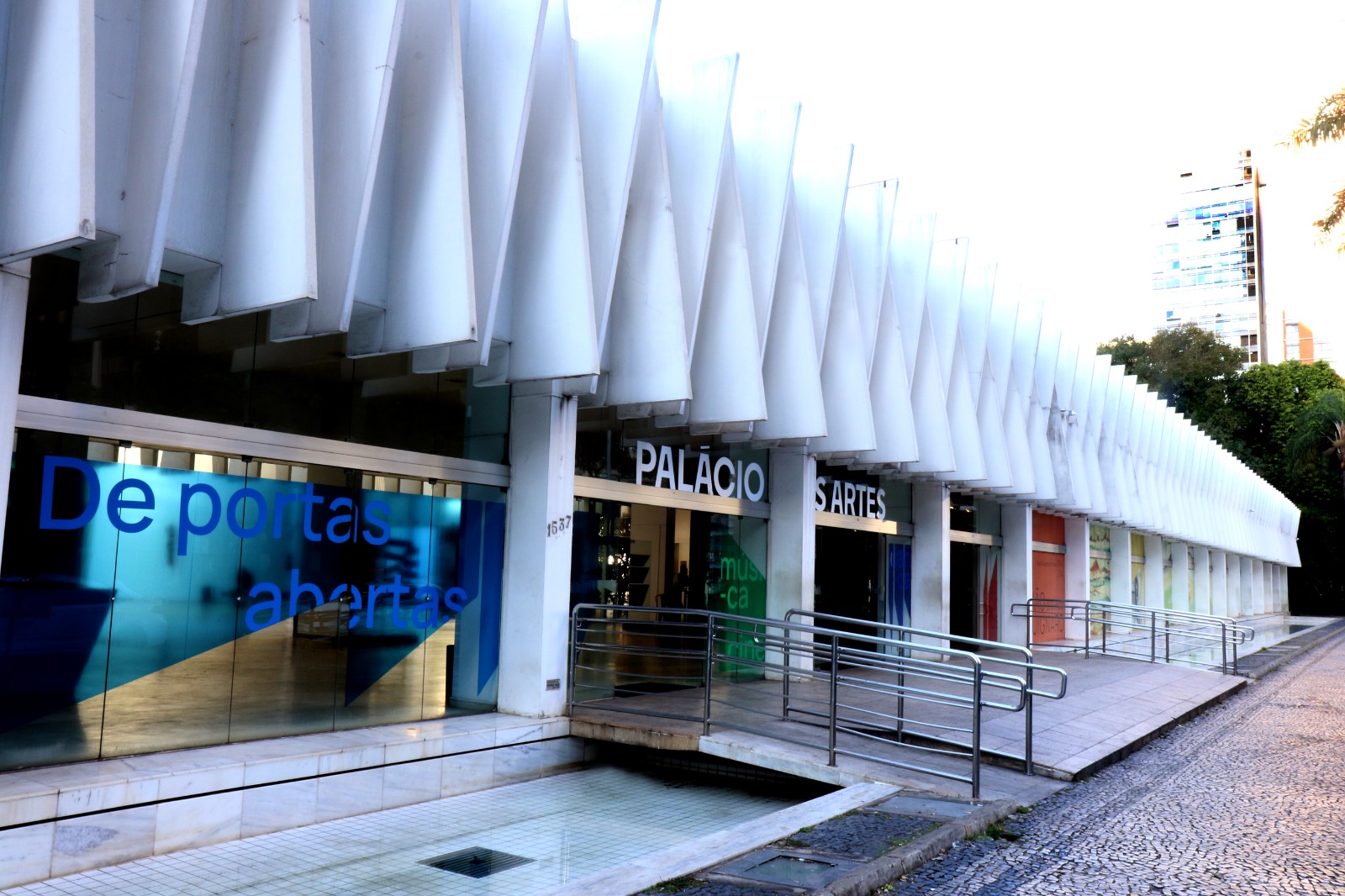 Visitas guiadas Palácio das Artes FOto Paulo Lacerda FCS