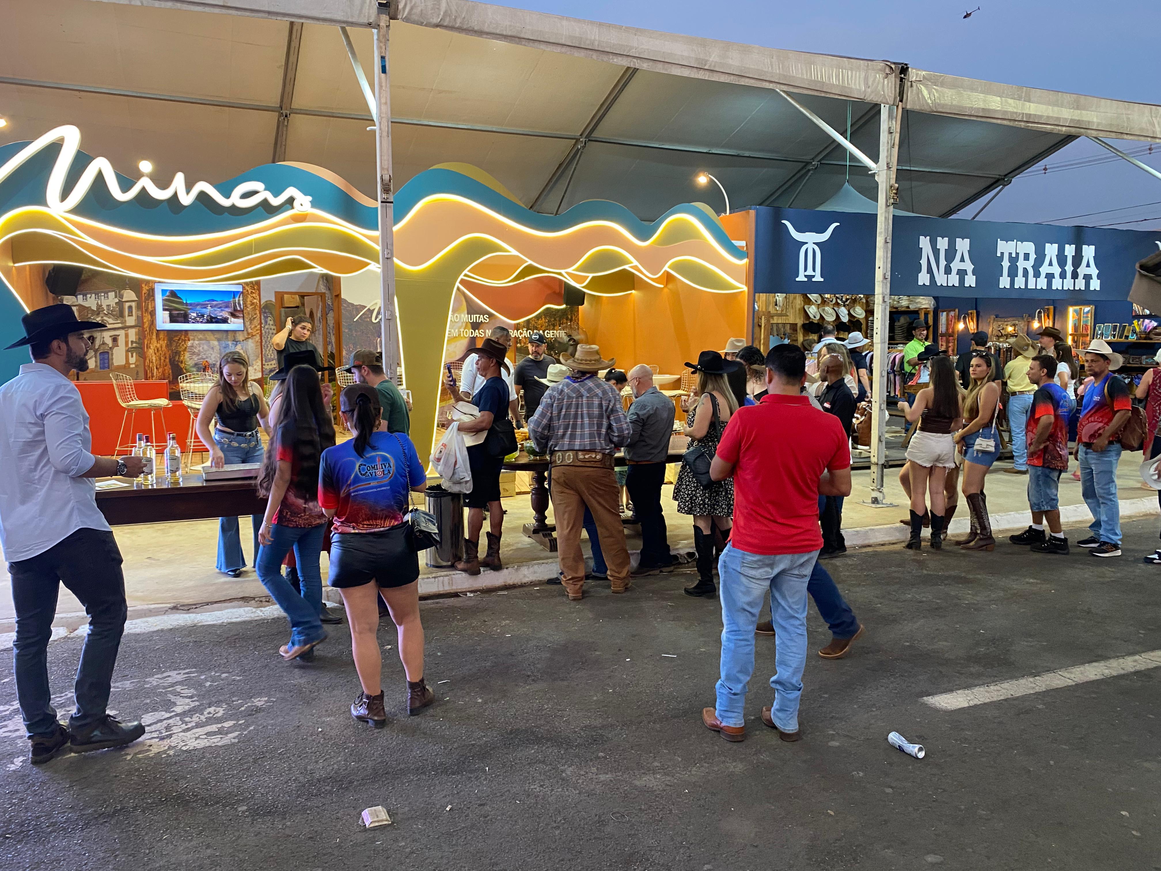 Minas Gerais lança portfólio com mais de 570 festas de peão na 70ª Festa do Peão de Barretos